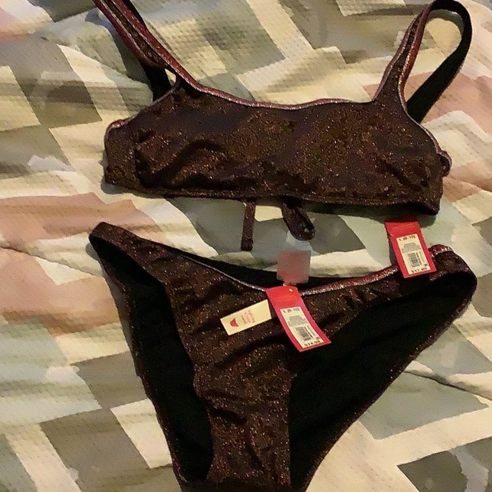 NWT two pieces swim set